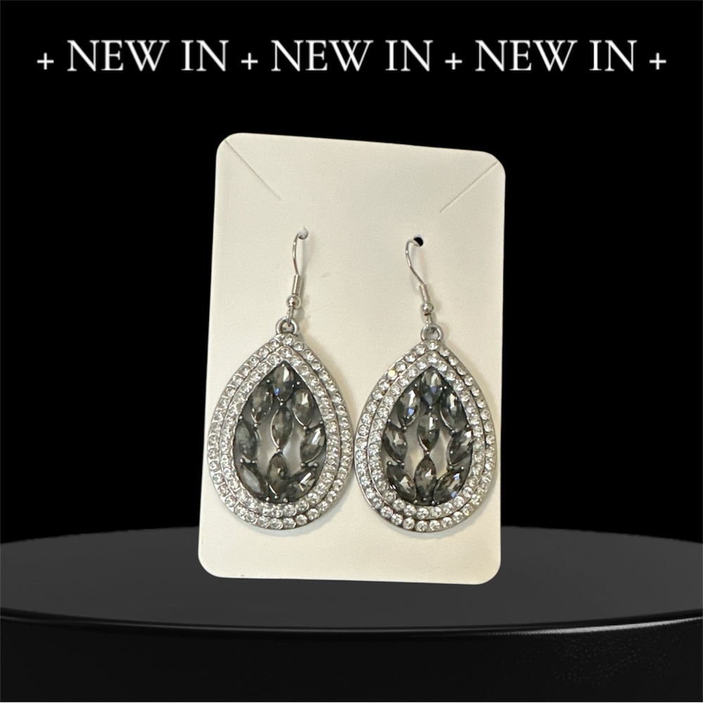 Elegant Silver Teardrop Earrings